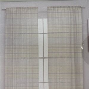 Taylor & Moxie Set of 2 Long Curtain Panels Beige/Silver 37”X108” New